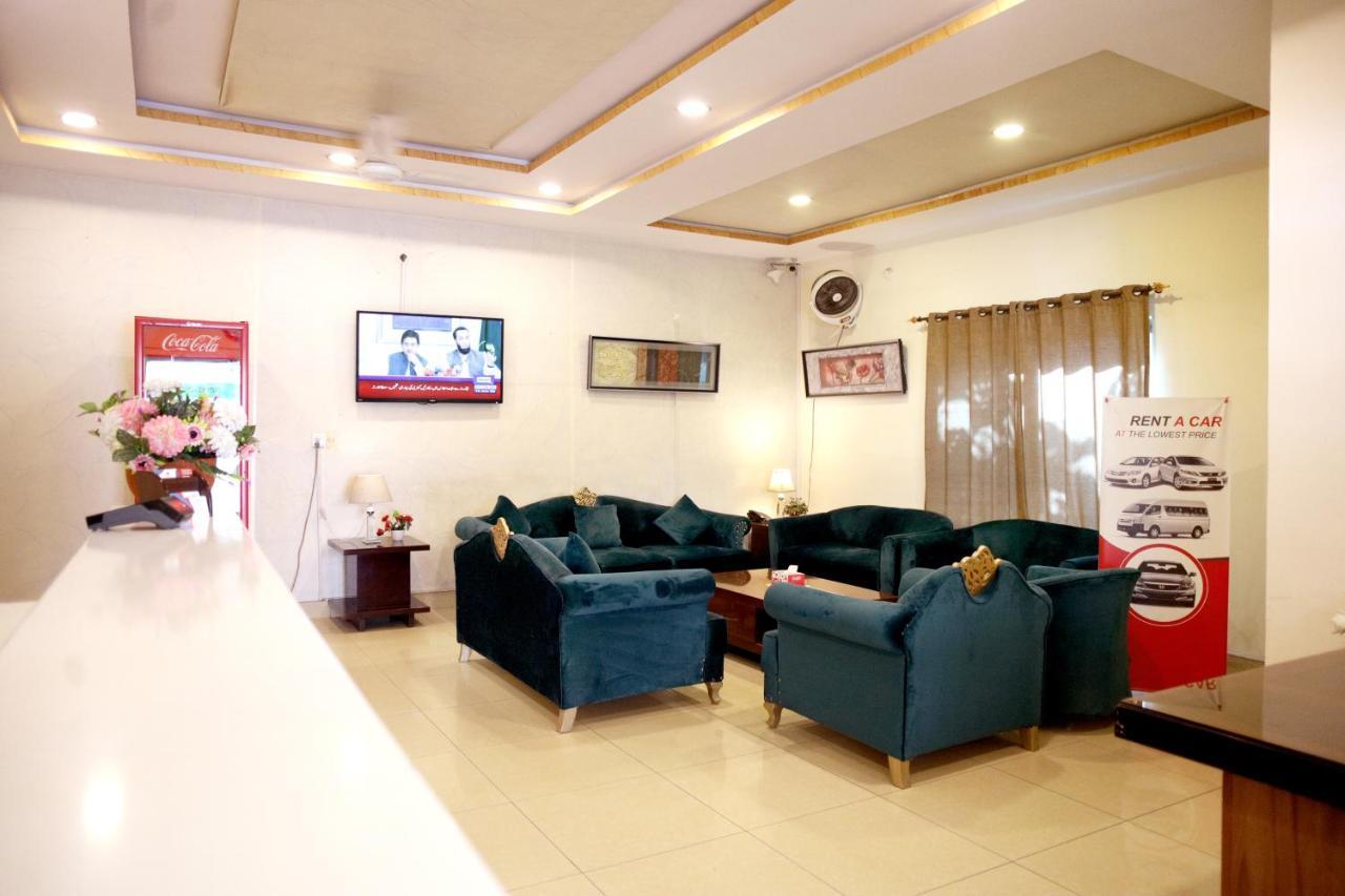 Royalton Inn Hotel - Gulberg Лахор Екстериор снимка